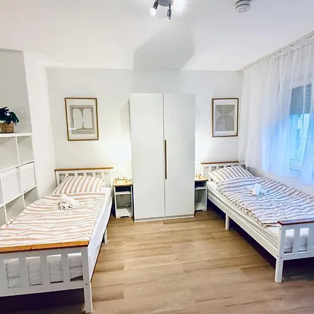 Apartment Bege Inspirespace *